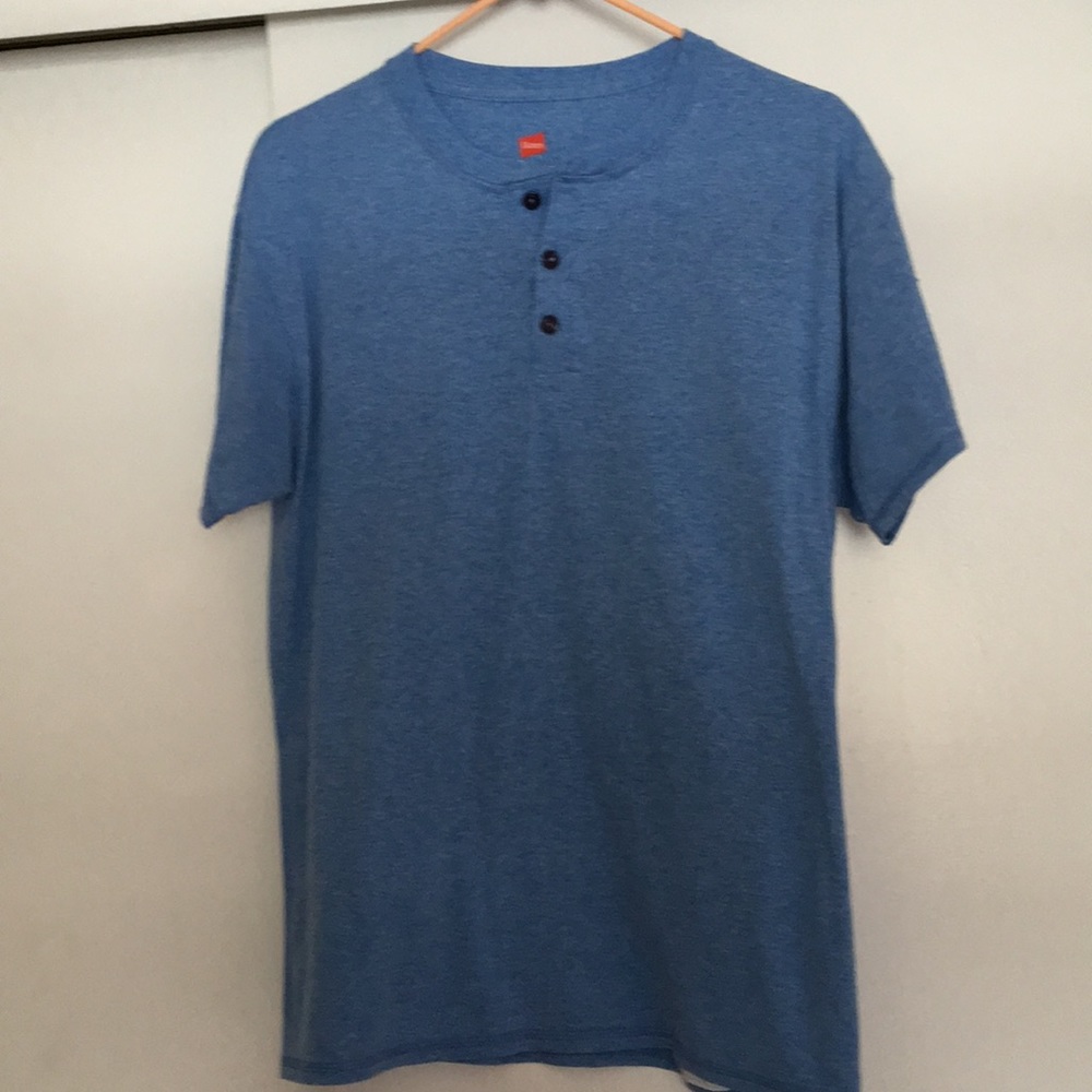 Hanes.  Short sleeve T-shirt.  Medium
